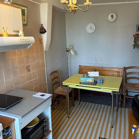 11 Steps Rustic Charming Flat In Normandy דירה *